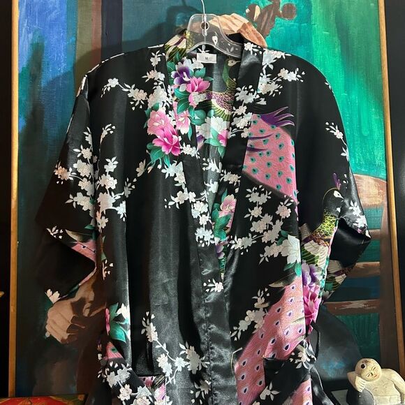 Vintage Floral Black and Pink Women's Satin Asian Robe Medium - Picture 2 of 16
